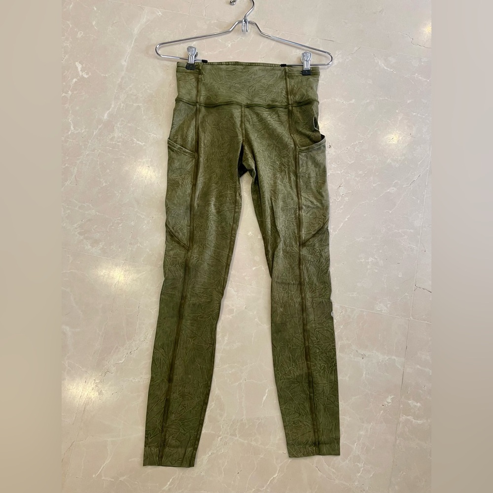 Lululemon Fast and Free 25” size 4